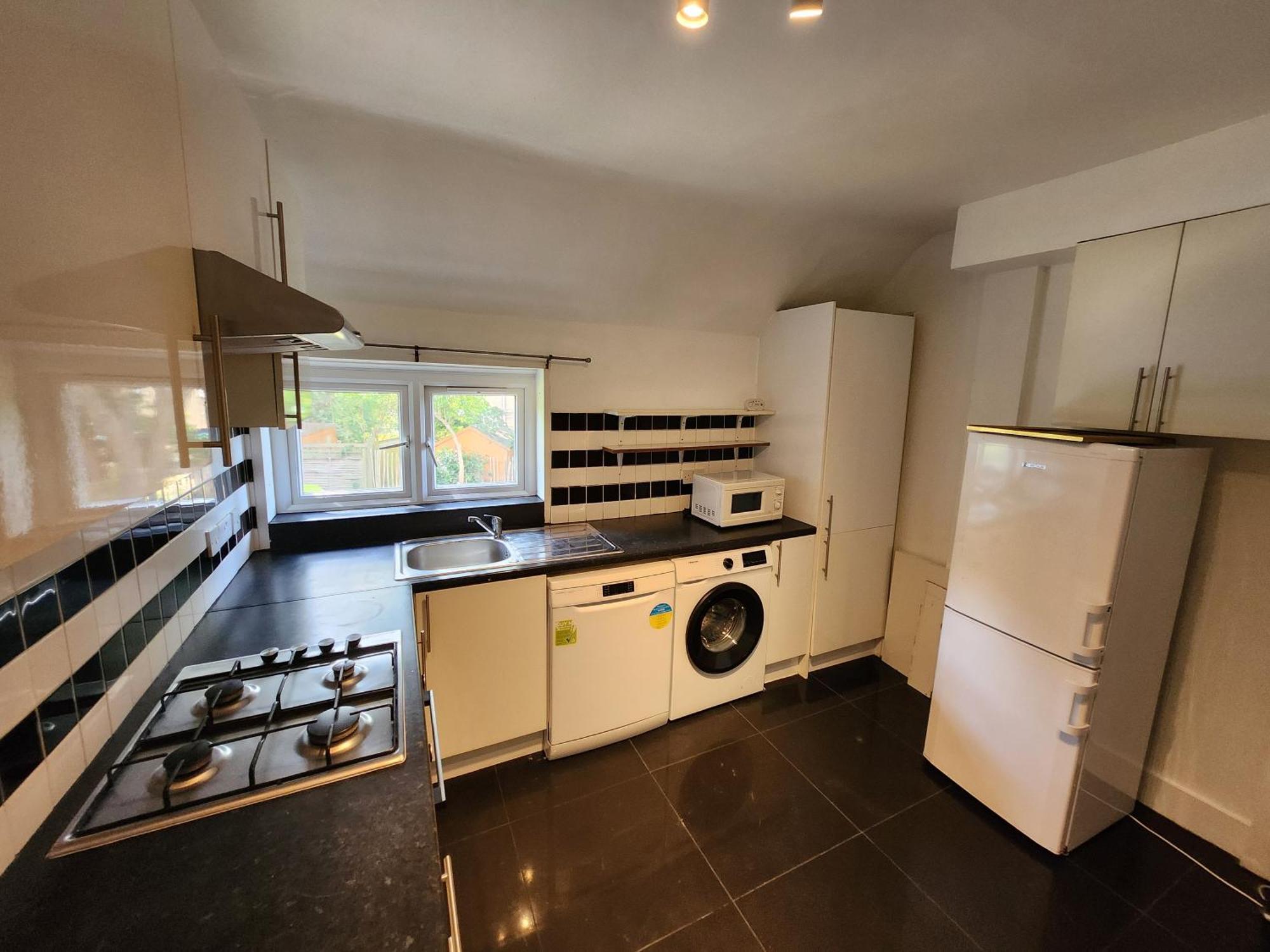 Flat With Work Station, Monitor, Smart Tv & Netflix Appartement Londen Buitenkant foto