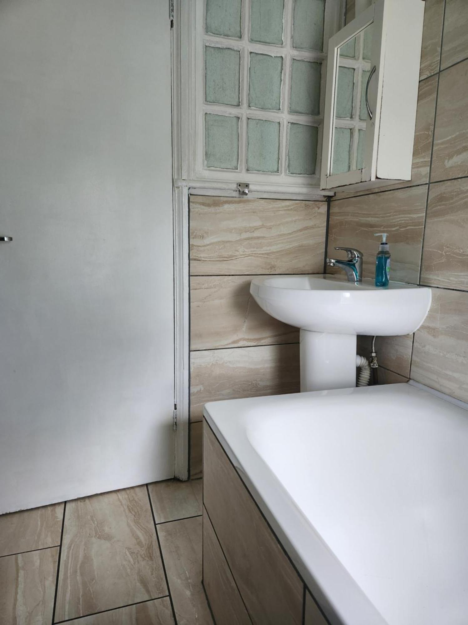 Flat With Work Station, Monitor, Smart Tv & Netflix Appartement Londen Buitenkant foto